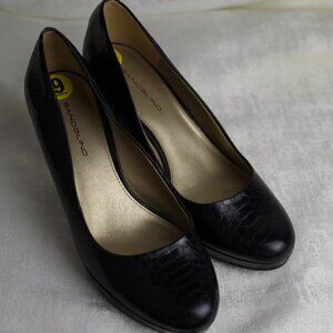 BANDOLINO WOMENS 9 BLACK SHOES HEELS